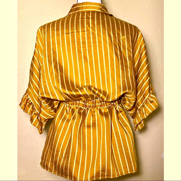 Zara Gold Ruffled Short Sleeve Top - Picture 5 of 7